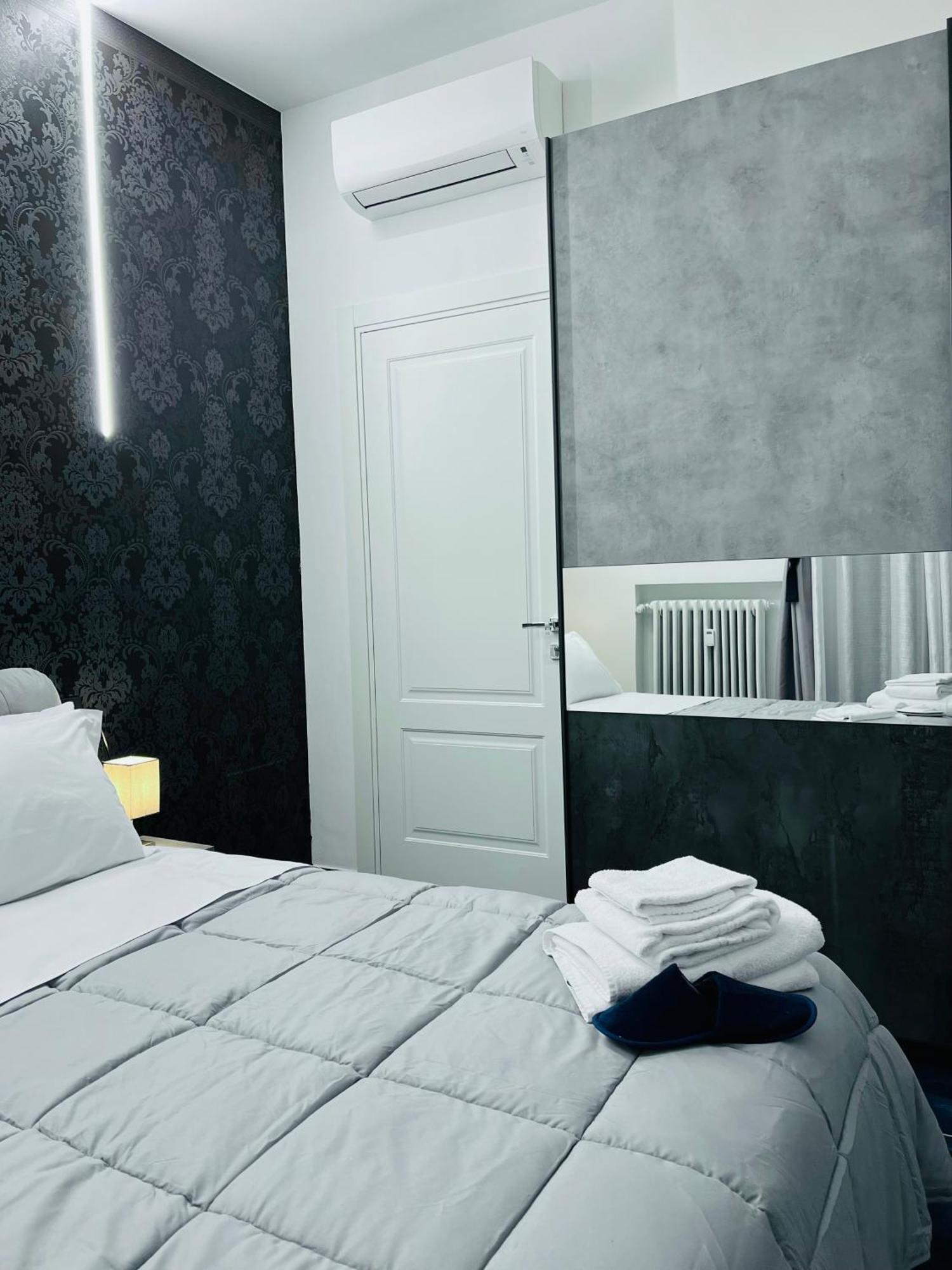 Bed and Breakfast Seven Nights Bologna Esterno foto