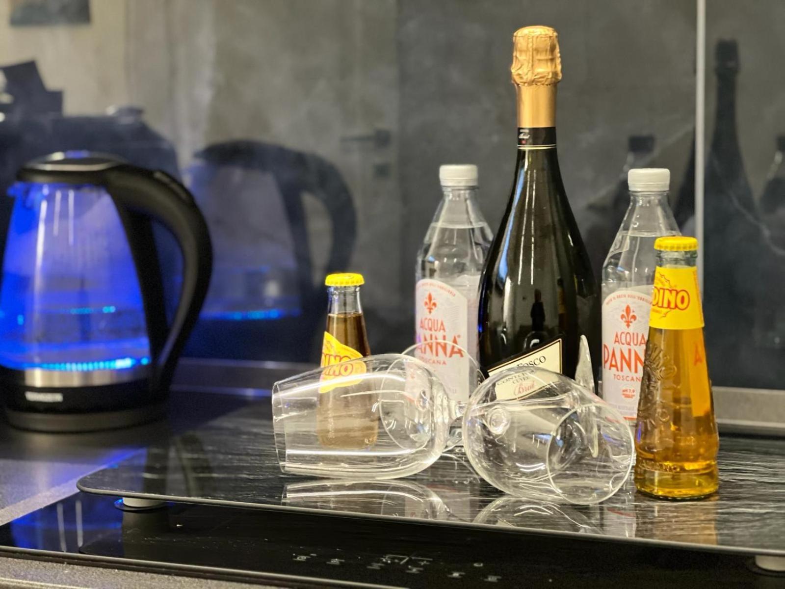 Bed and Breakfast Seven Nights Bologna Esterno foto